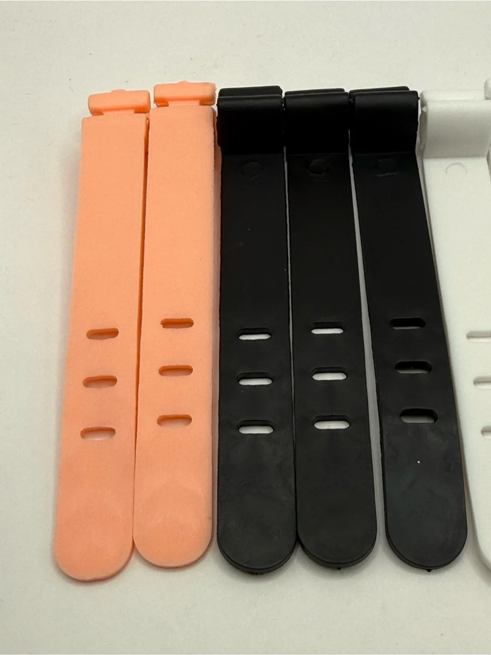 Silicone Cable Ties lot (10) Reusable for Earphones - Phone Chargers and more